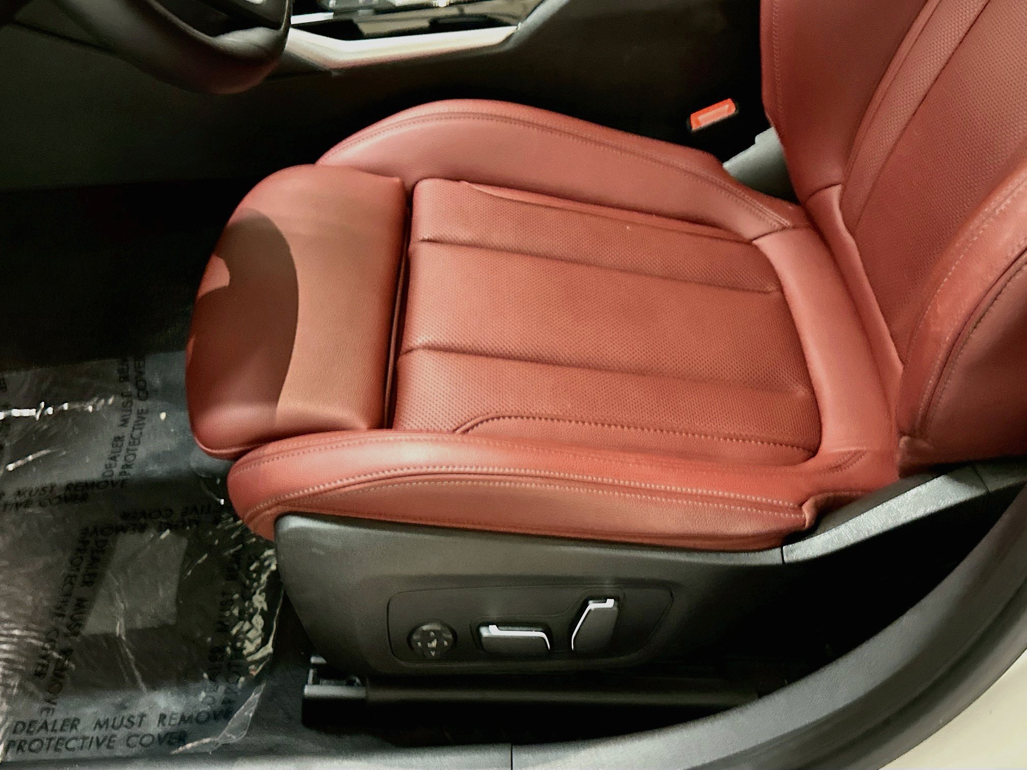 Used 2024 BMW 330i Sedan w/ Premium Package RWD image 19