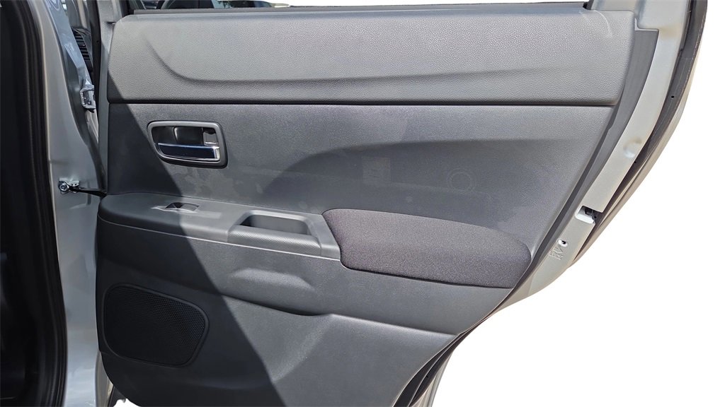Used 2025 Mitsubishi Outlander Sport LE image 37