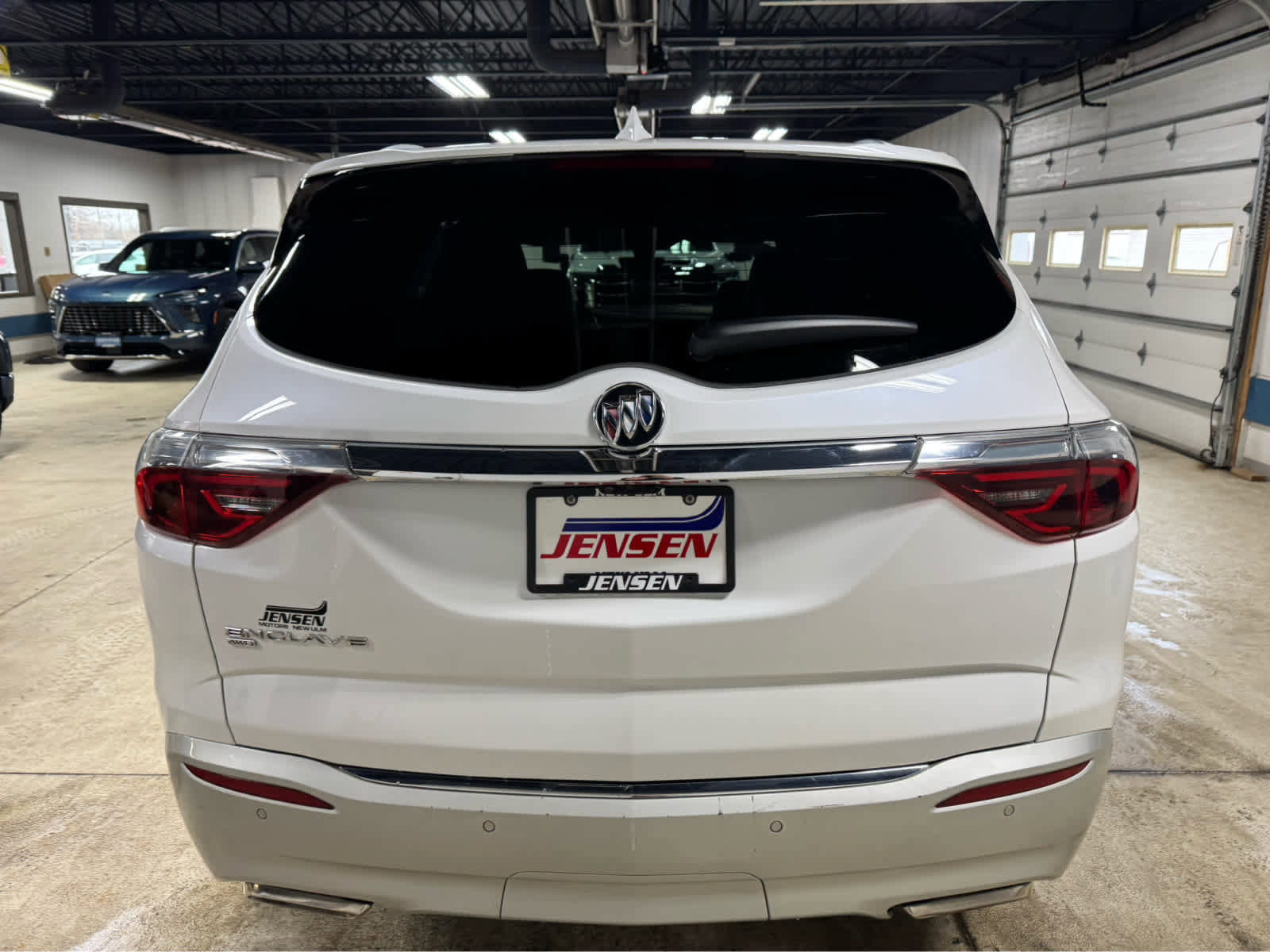 Certified 2023 Buick Enclave Premium w/ Experience Buick Package image 5