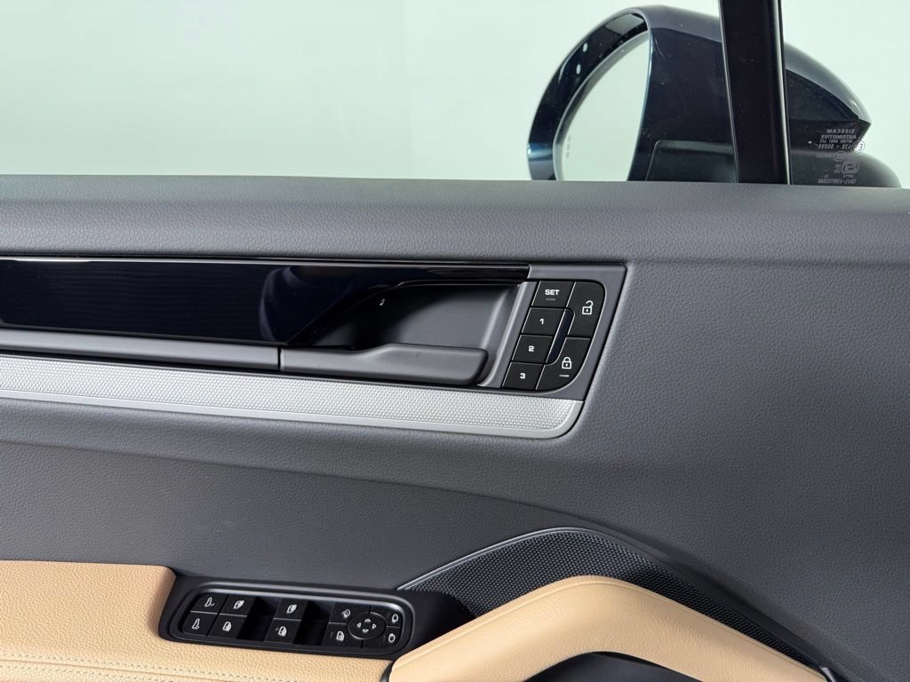 New 2026 Porsche Cayenne AWD/4WD image 20