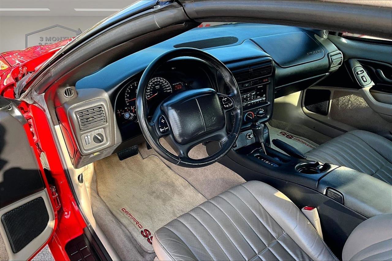 Used 2001 Chevrolet Camaro Z28 w/ SS Performance/Appearance Pkg RWD image 17