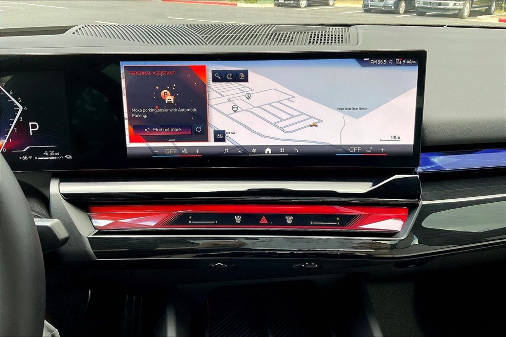 Certified 2026 BMW 550e xDrive AWD/4WD image 15