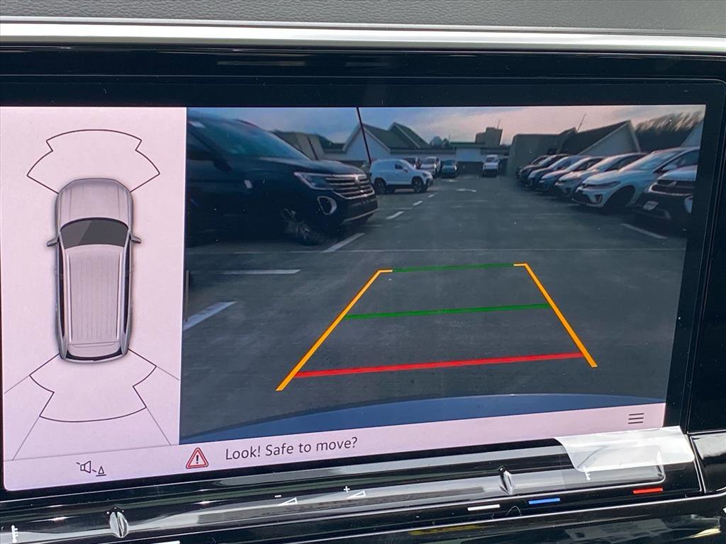 New 2026 Volkswagen Atlas SEL image 10