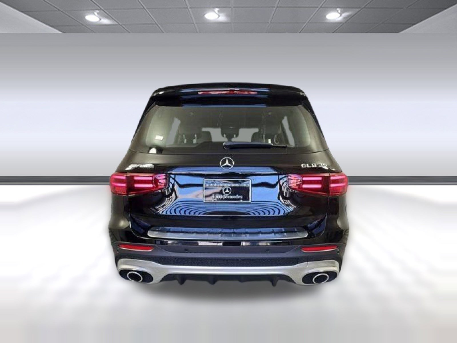 New 2025 Mercedes-Benz GLB 35 AMG 4MATIC image 9