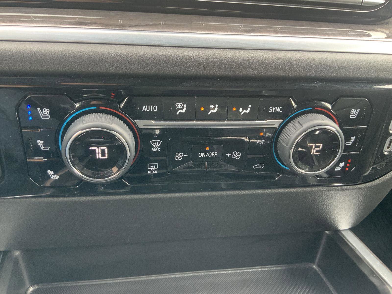 Used 2024 Chevrolet Silverado 1500 LTZ w/ LTZ Premium Package image 49