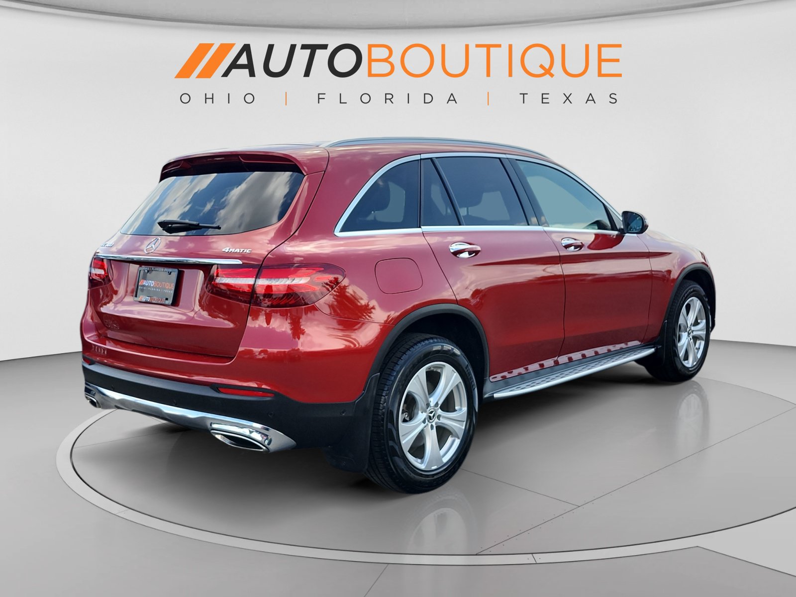 Used 2017 Mercedes-Benz GLC 300 4MATIC image 5