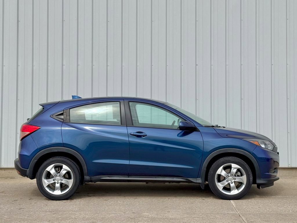 Used 2016 Honda HR-V LX image 7