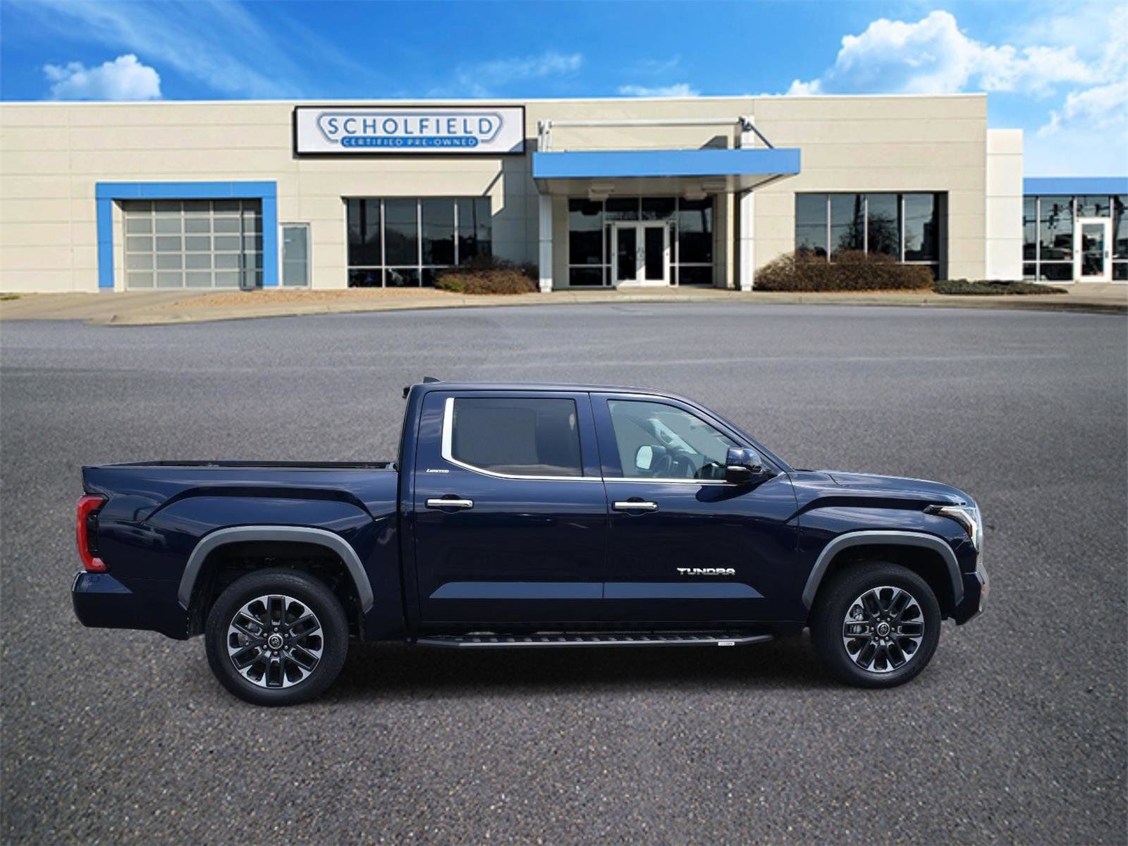 Used 2024 Toyota Tundra Limited AWD/4WD image 2