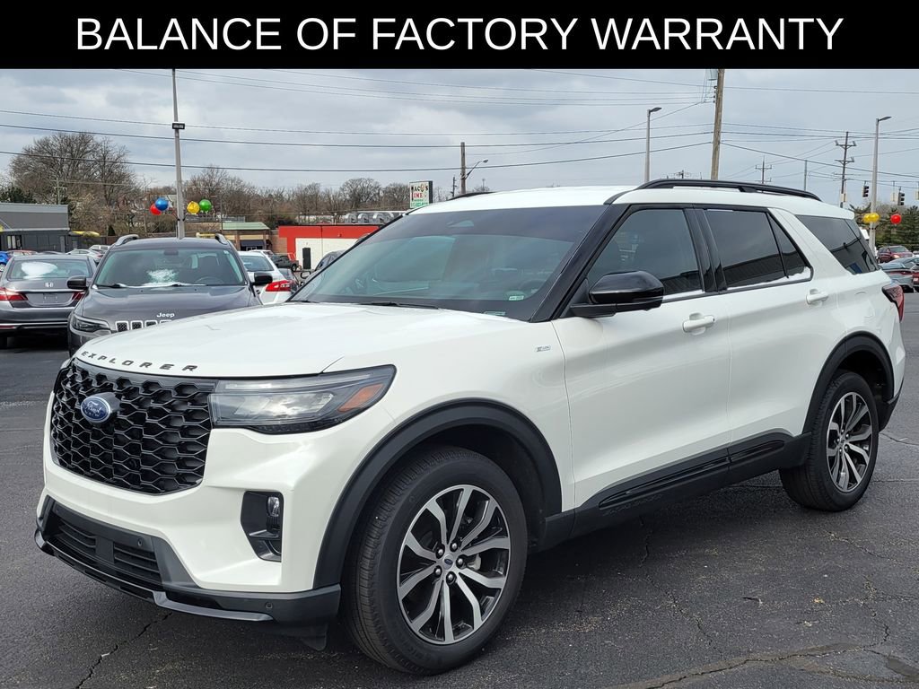 Used 2025 Ford Explorer ST-Line image 2
