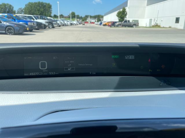 Used 2022 Toyota Prius LE FWD image 9