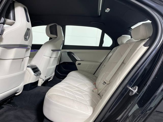 Certified 2023 BMW 760i xDrive image 20