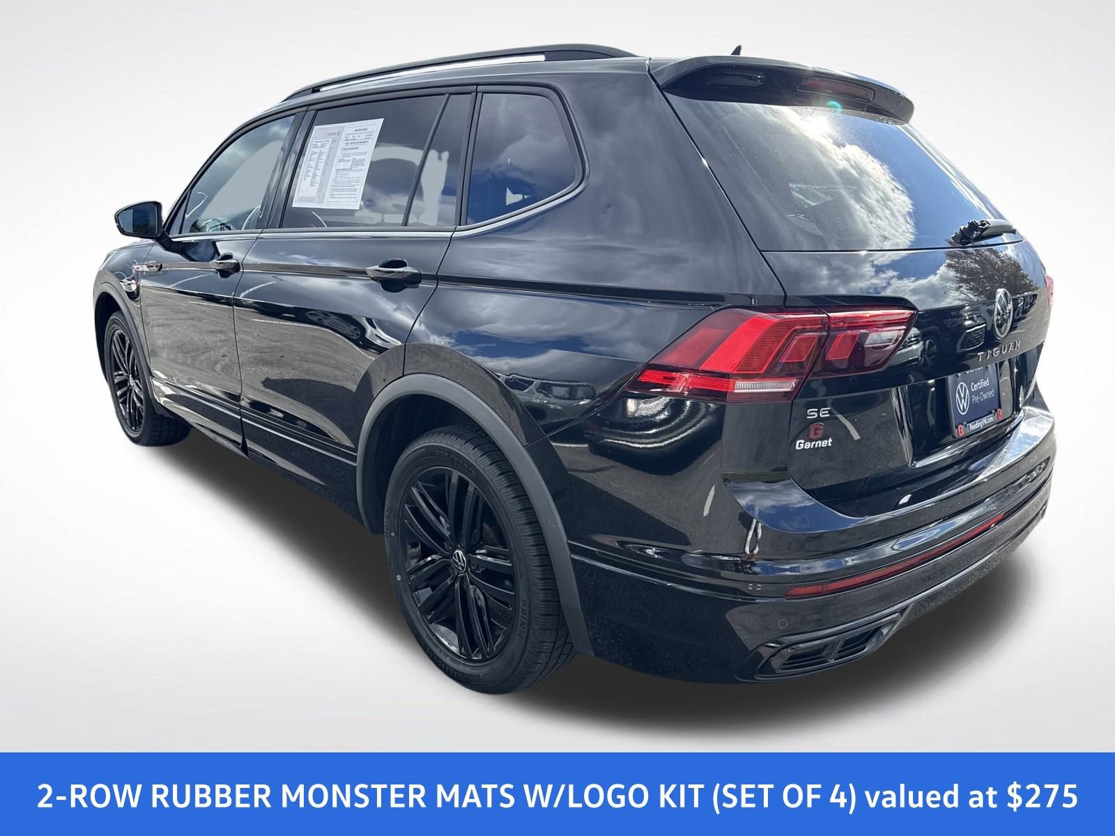 Certified 2022 Volkswagen Tiguan SE R-Line image 3