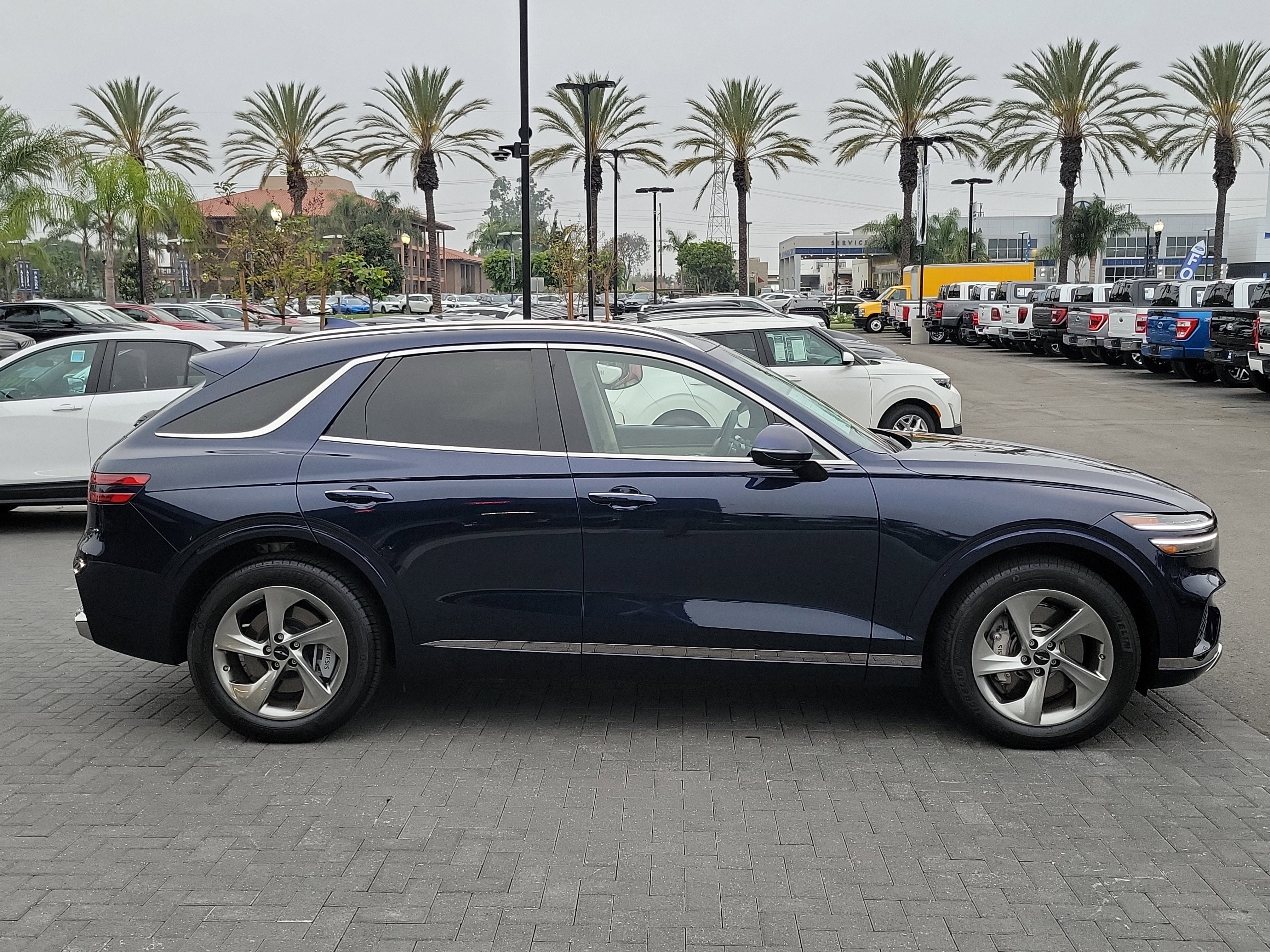 Certified 2026 Genesis GV70 2.5T Select image 5