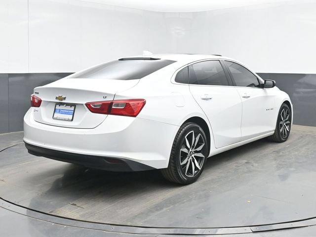 Used 2016 Chevrolet Malibu LT FWD image 10