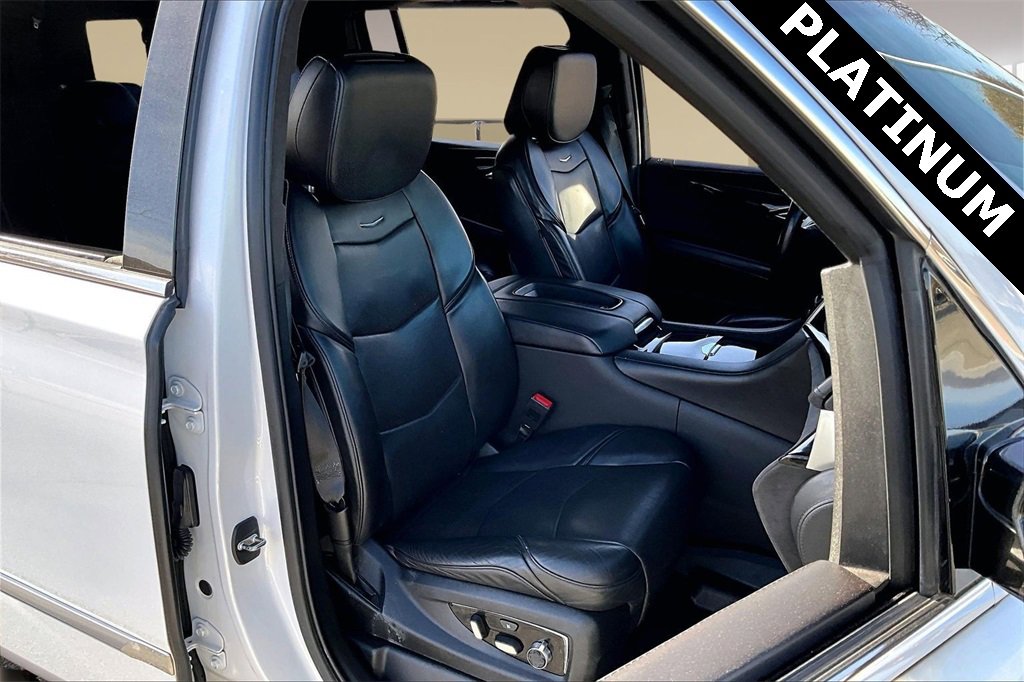 Used 2019 Cadillac Escalade ESV Platinum image 7
