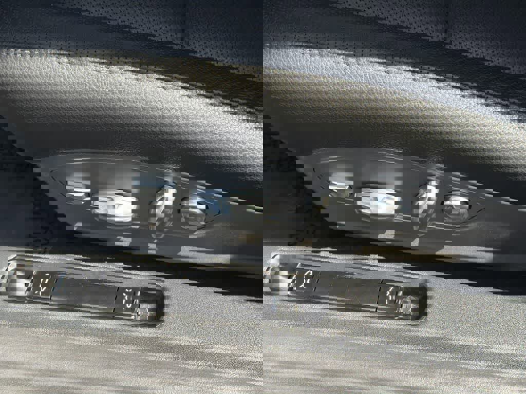 Used 2021 Porsche 718 Cayman image 25