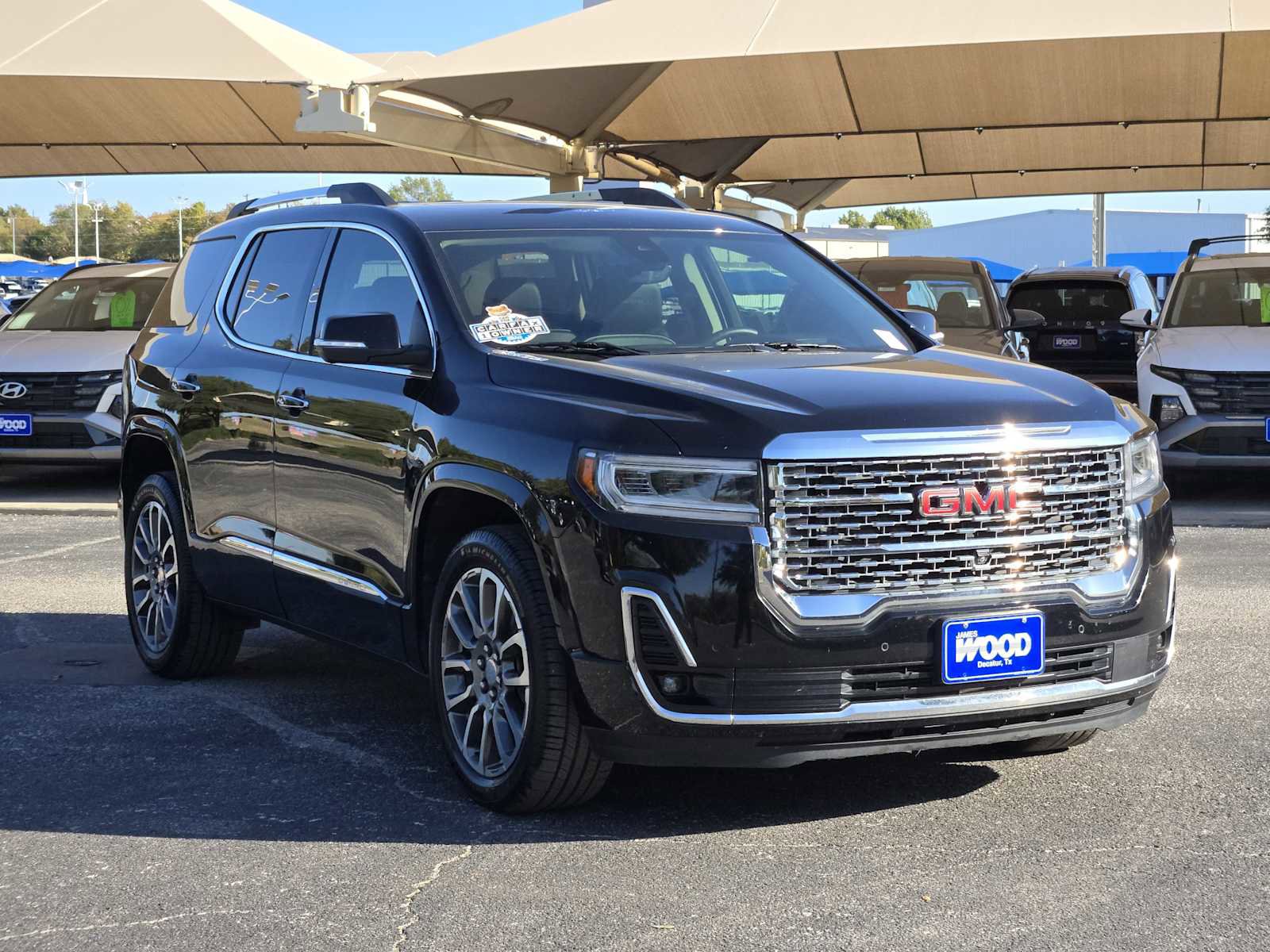 Used 2021 GMC Acadia Denali w/ Denali Technology Package image 3