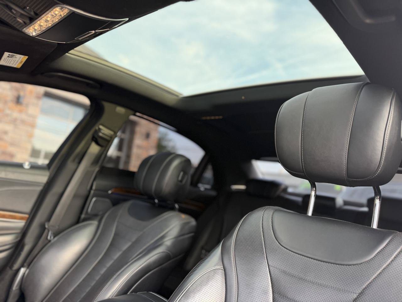 Used 2016 Mercedes-Benz S 550 4MATIC Sedan image 13