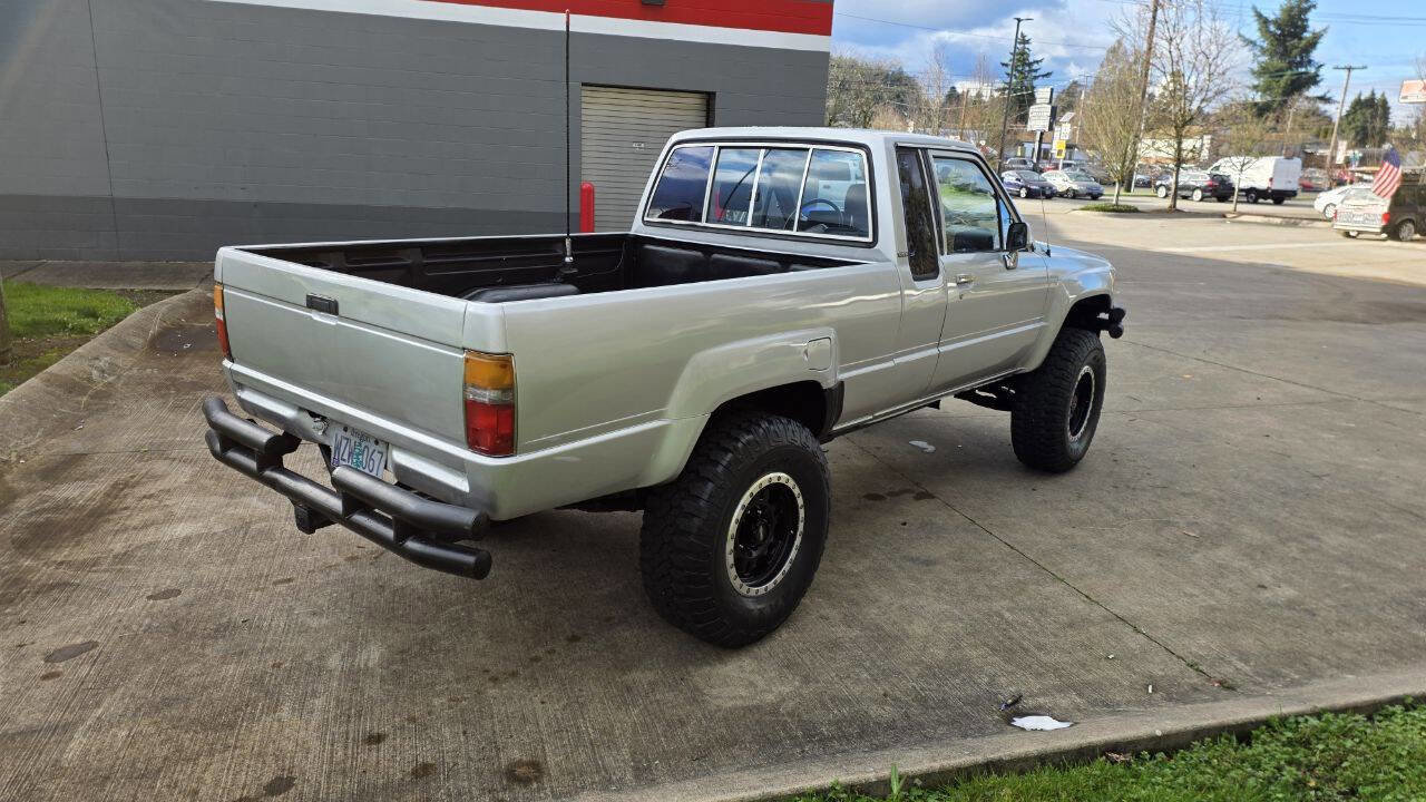 Used 1987 Toyota Pickup Deluxe image 5