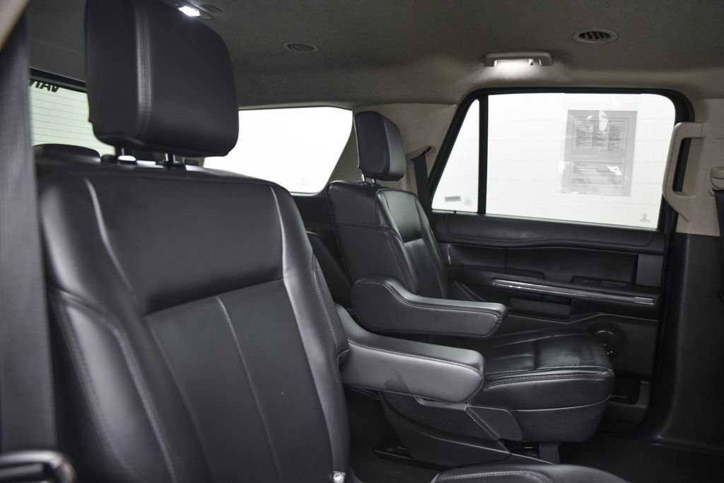 Used 2023 Ford Expedition XLT image 17