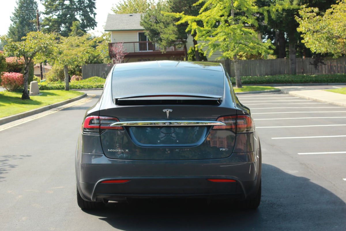 Used 2017 Tesla Model X 75D AWD/4WD image 6