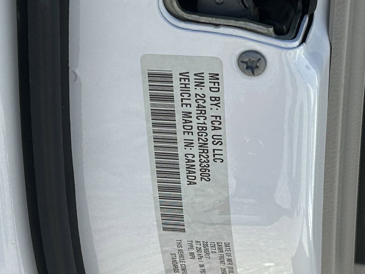 Used 2022 Chrysler Pacifica Touring-L FWD image 13