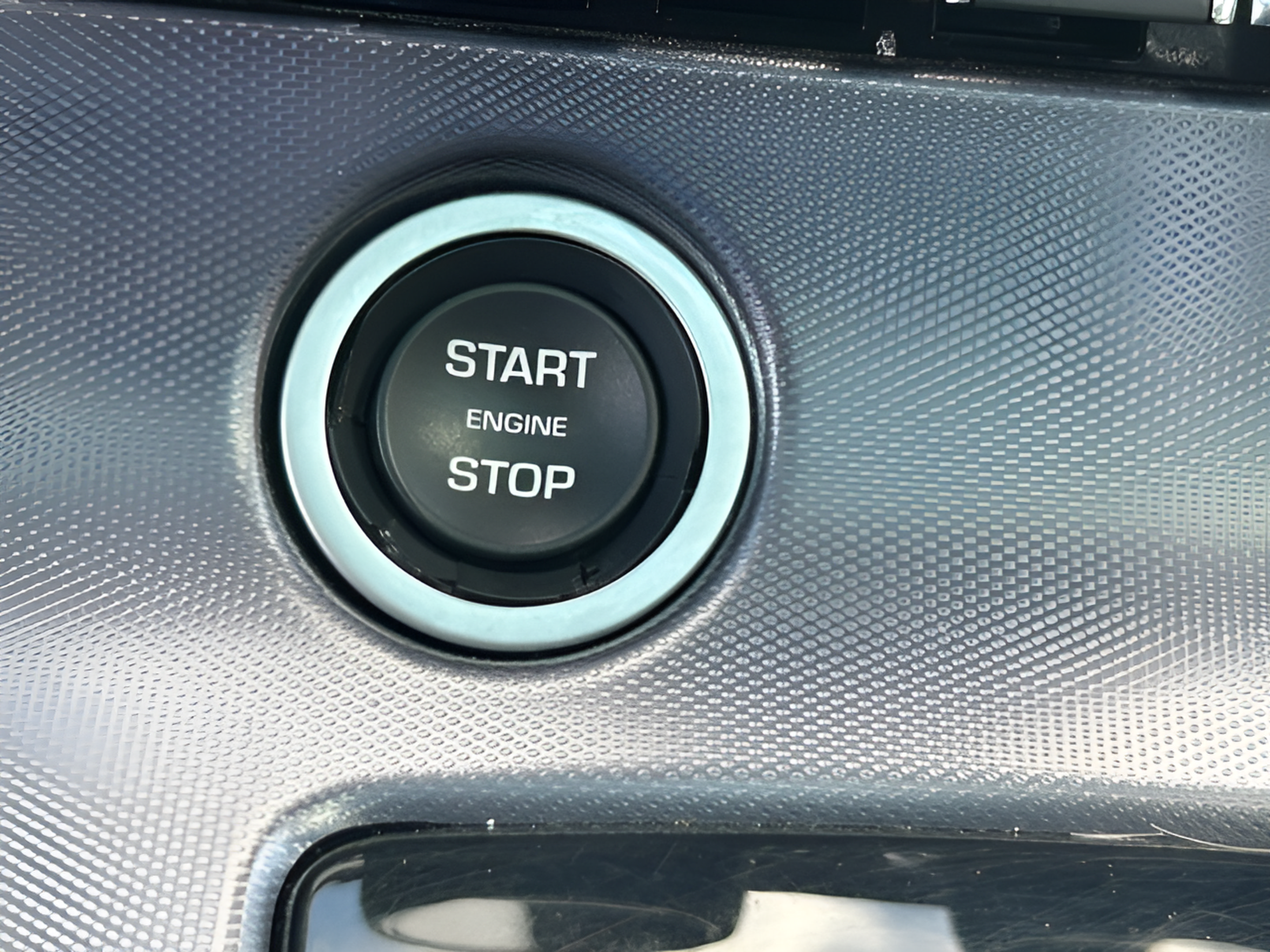 Used 2019 Jaguar F-TYPE Coupe RWD image 13