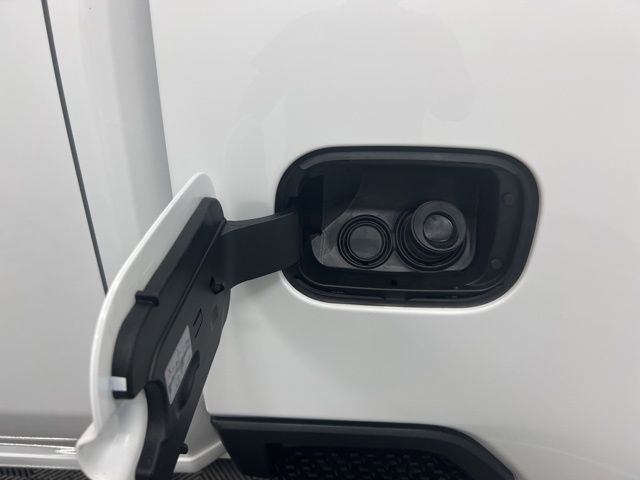 Used 2023 Chevrolet Silverado 3500 High Country w/ Technology Package image 11