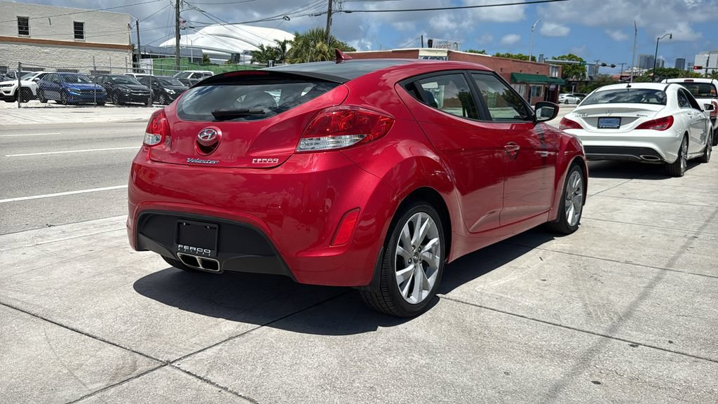 Used 2016 Hyundai Veloster FWD image 13