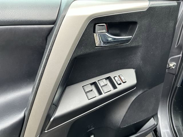 Used 2016 Toyota RAV4 XLE image 17