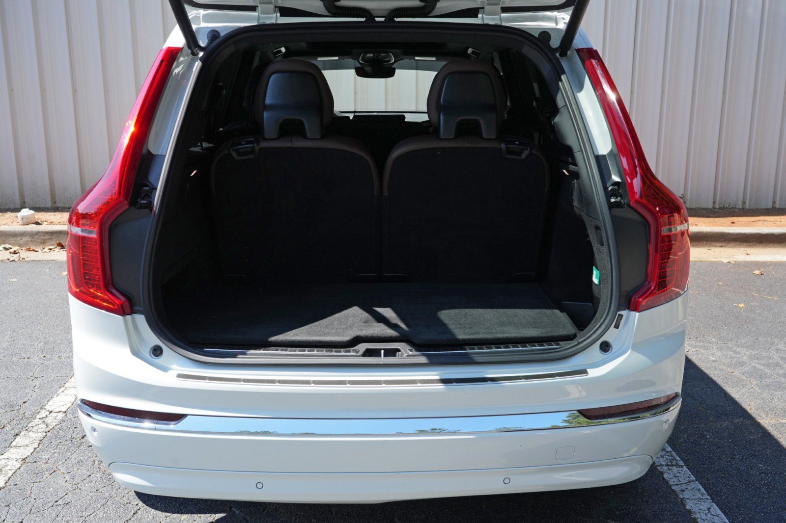 Used 2024 Volvo XC90 T8 Ultimate w/ Protection Package Premier AWD/4WD image 10