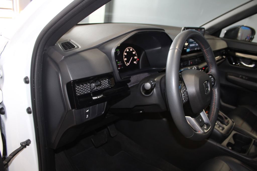 Used 2025 Honda CR-V Sport Touring image 11