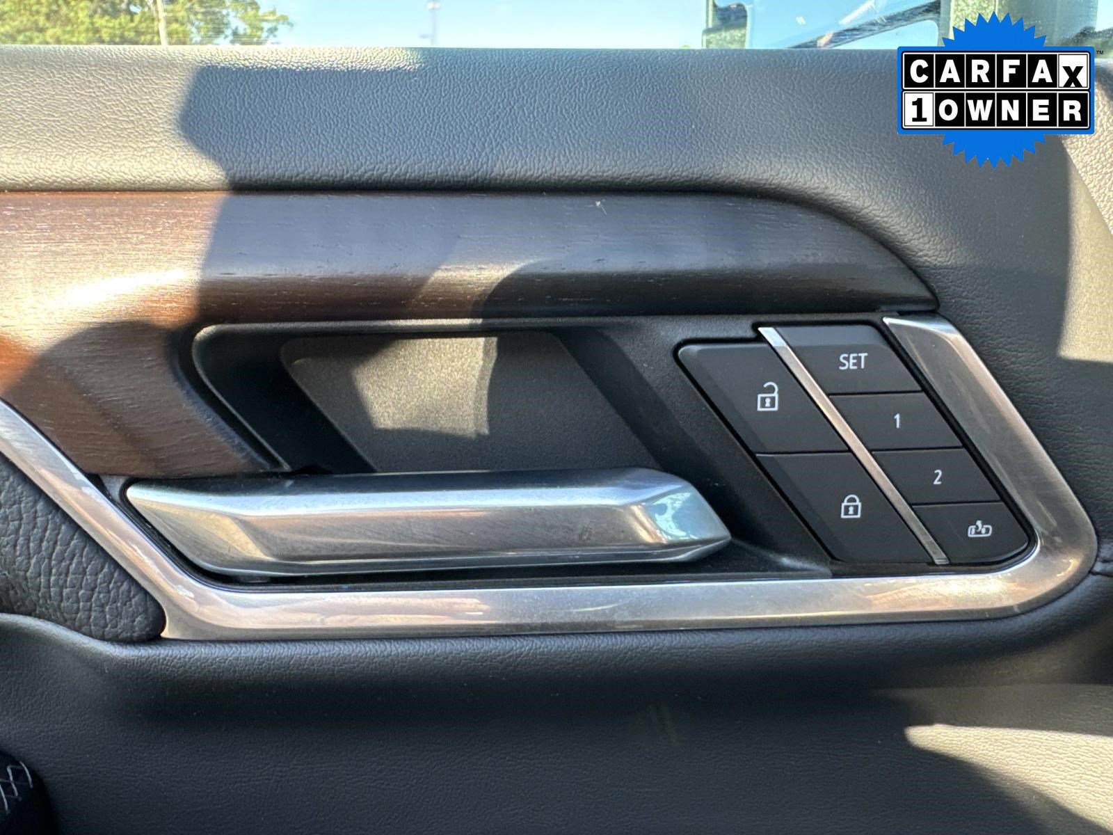 Used 2024 GMC Sierra 2500 Denali w/ Denali Reserve Package image 24