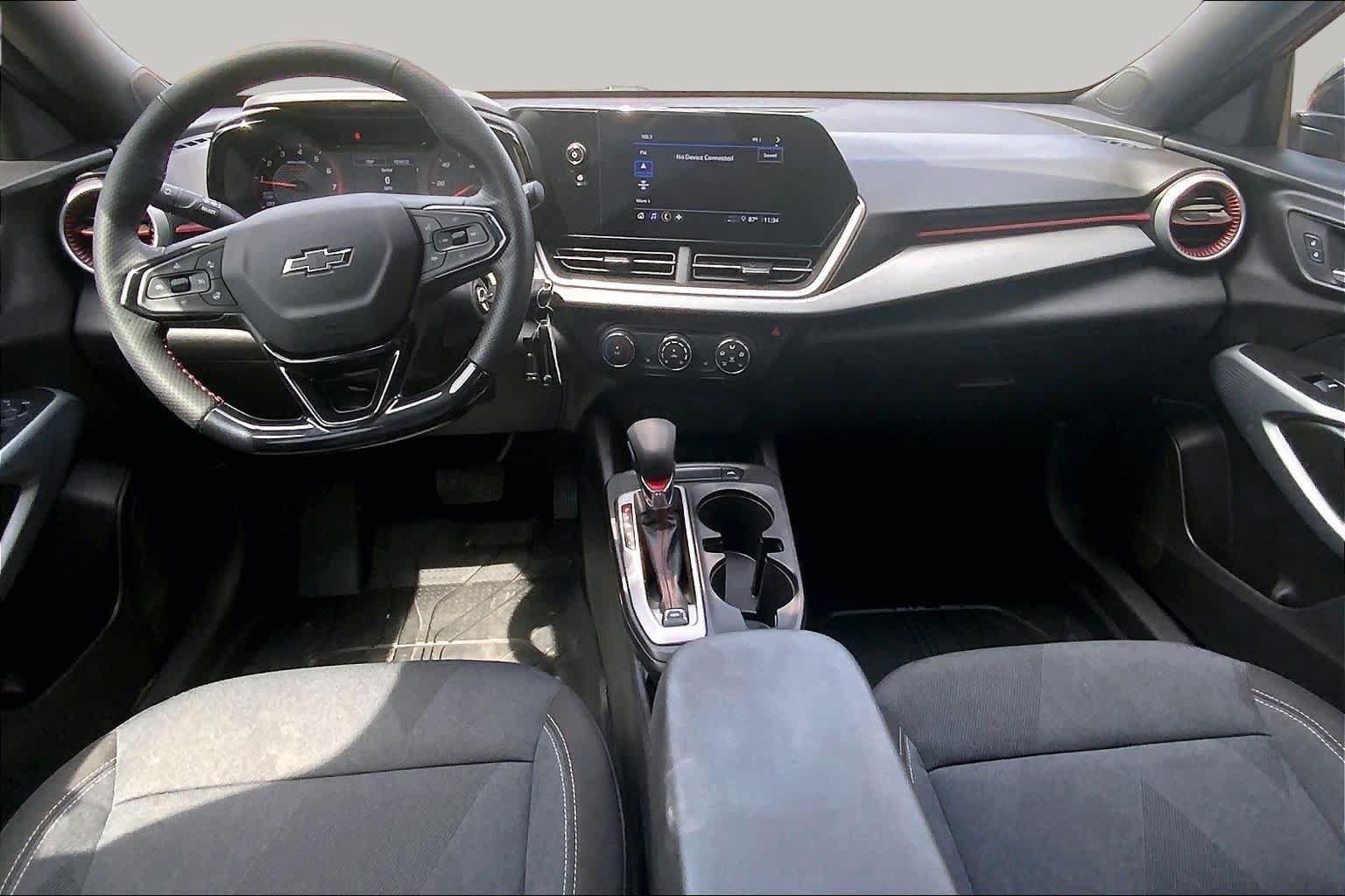 Used 2026 Chevrolet Trax RS w/ Sunroof Package FWD image 15
