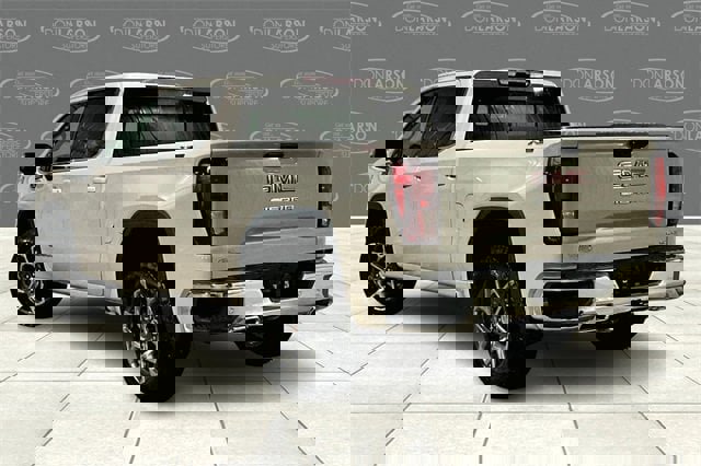 New 2026 GMC Sierra 1500 SLE image 3