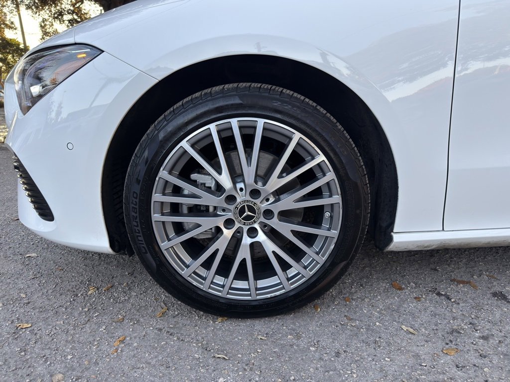 Used 2025 Mercedes-Benz CLA 250 image 9