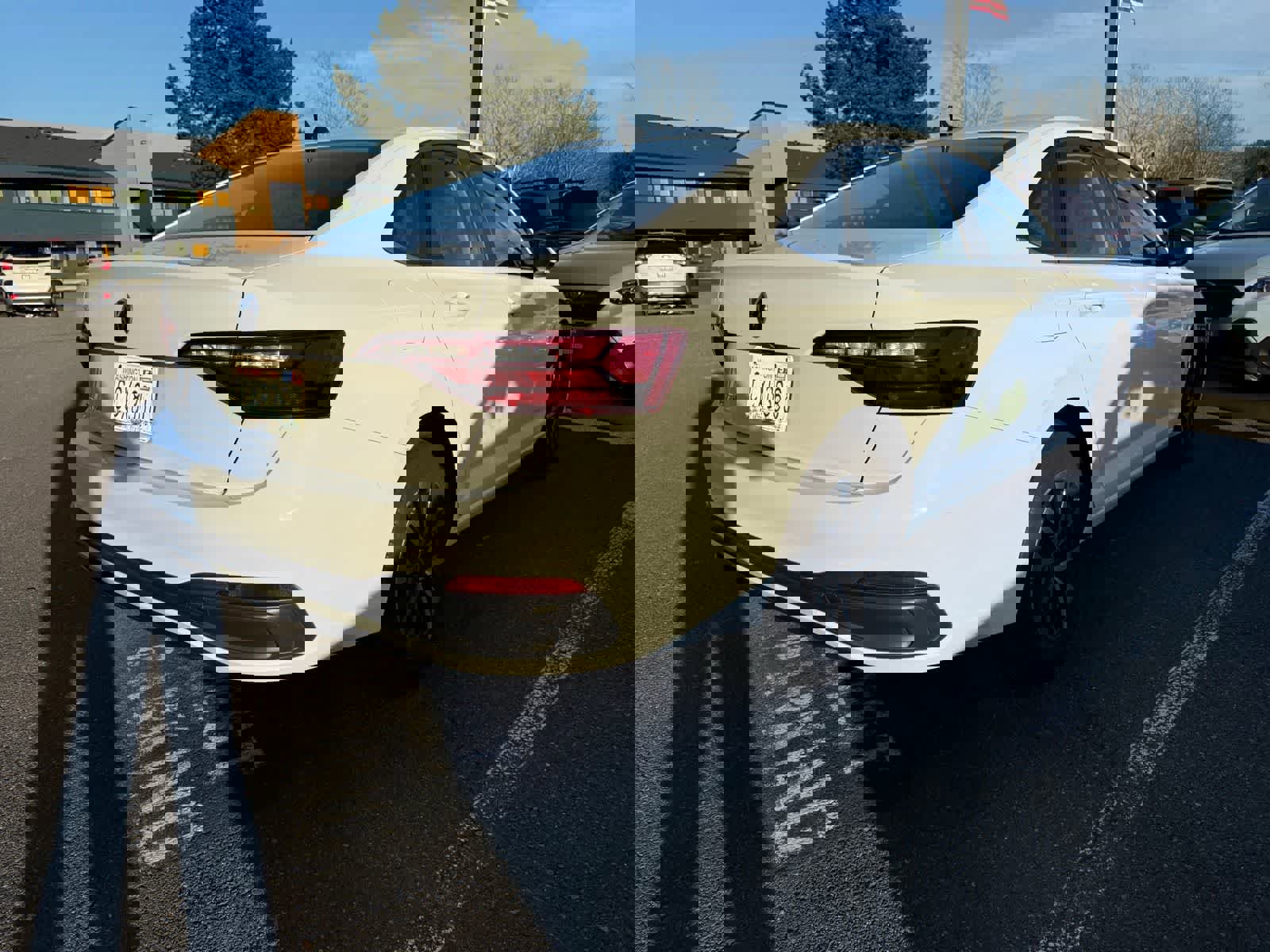 Used 2022 Volkswagen Jetta S image 3