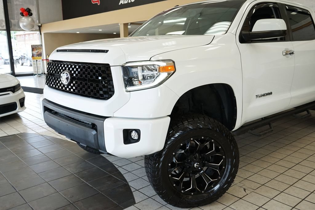 Used 2018 Toyota Tundra Limited w/ Limited Premium Package AWD/4WD image 20