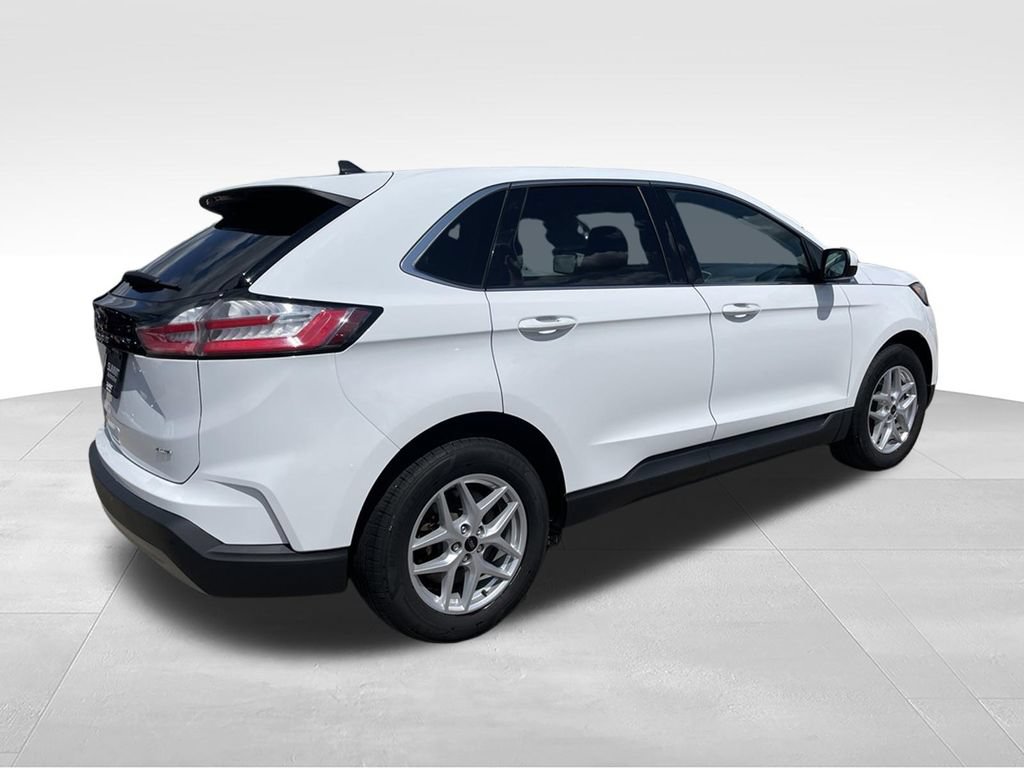 Used 2024 Ford Edge SEL AWD/4WD image 4