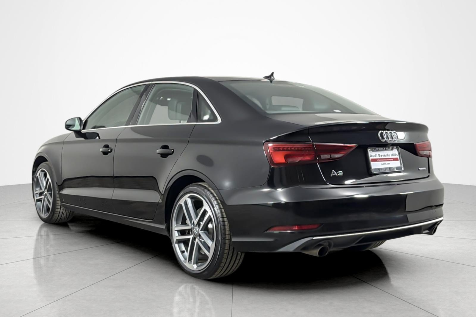 Used 2019 Audi A3 2.0T Premium w/ Convenience Package AWD/4WD image 3
