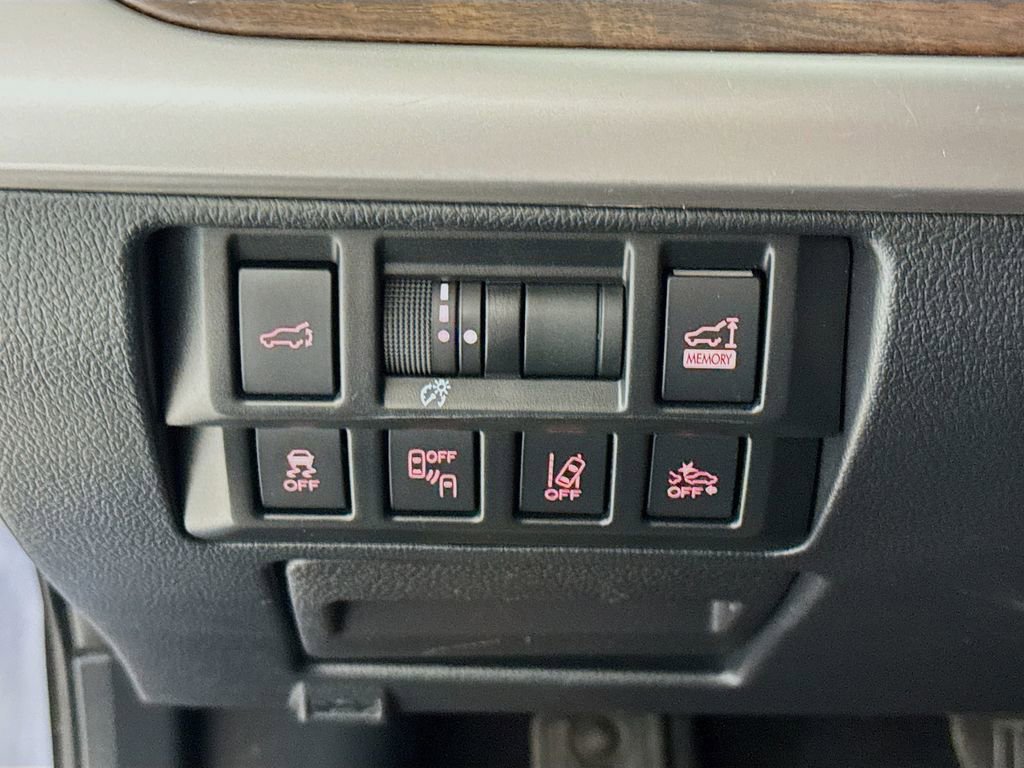 Used 2019 Subaru Outback 2.5i Limited w/ Popular Package #2 AWD/4WD image 10
