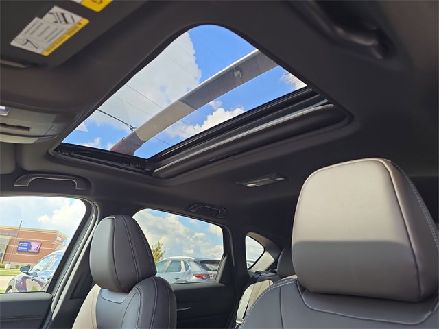 New 2025 MAZDA CX-5 Signature image 6