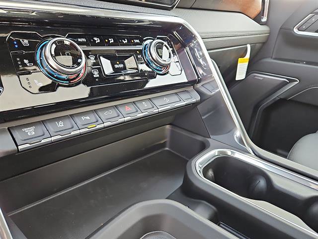 Used 2025 GMC Sierra 2500 Denali w/ Denali Reserve Package image 18