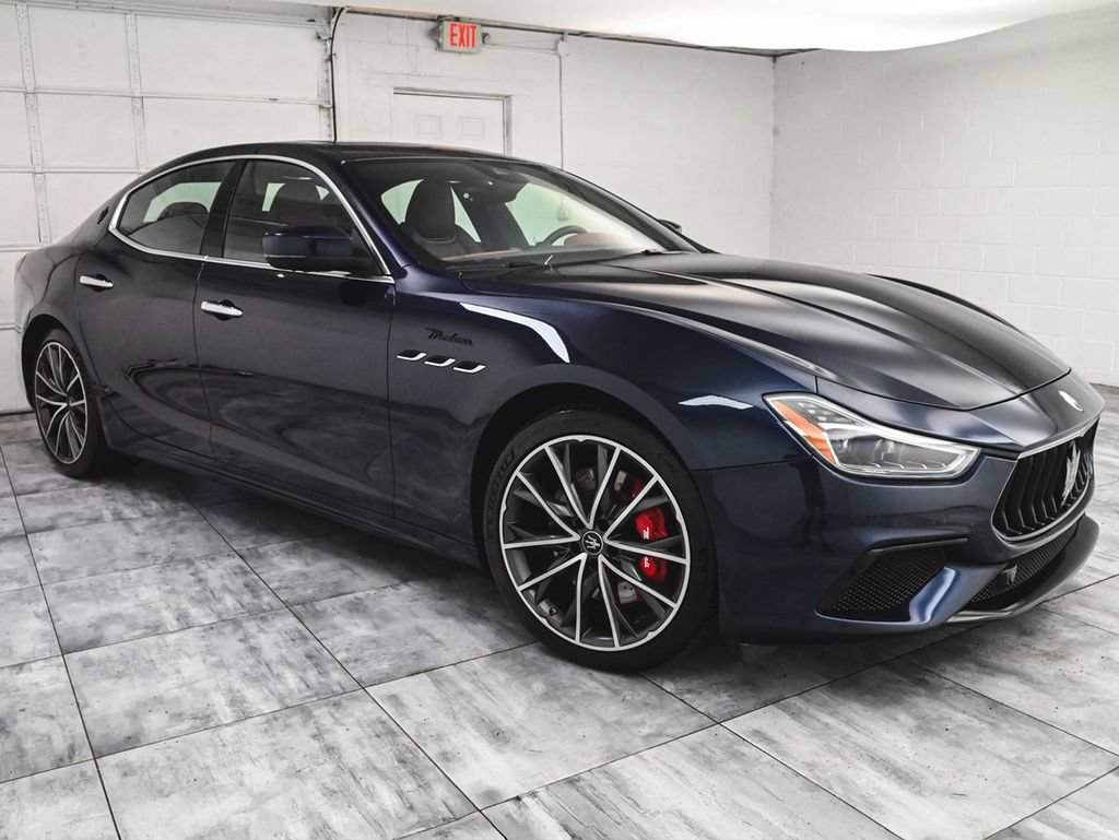 Used 2023 Maserati Ghibli Modena Q4 AWD/4WD image 3