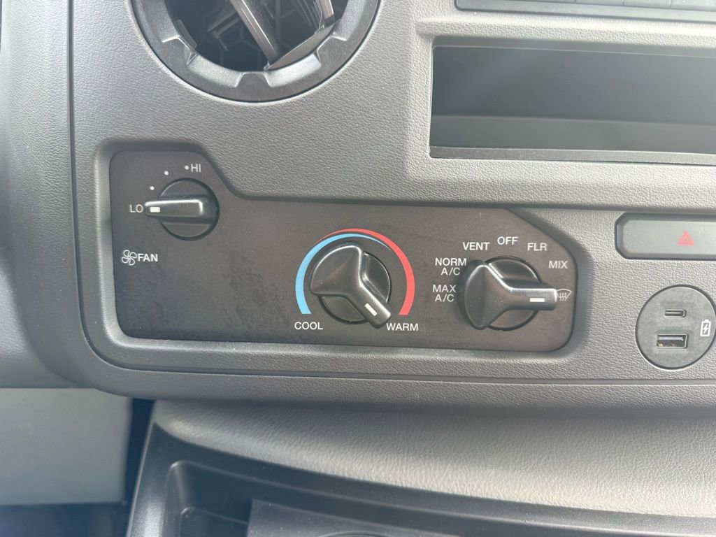 New 2026 Ford E-450 and Econoline 450 Super Duty w/ Power Equipment Group RWD image 30