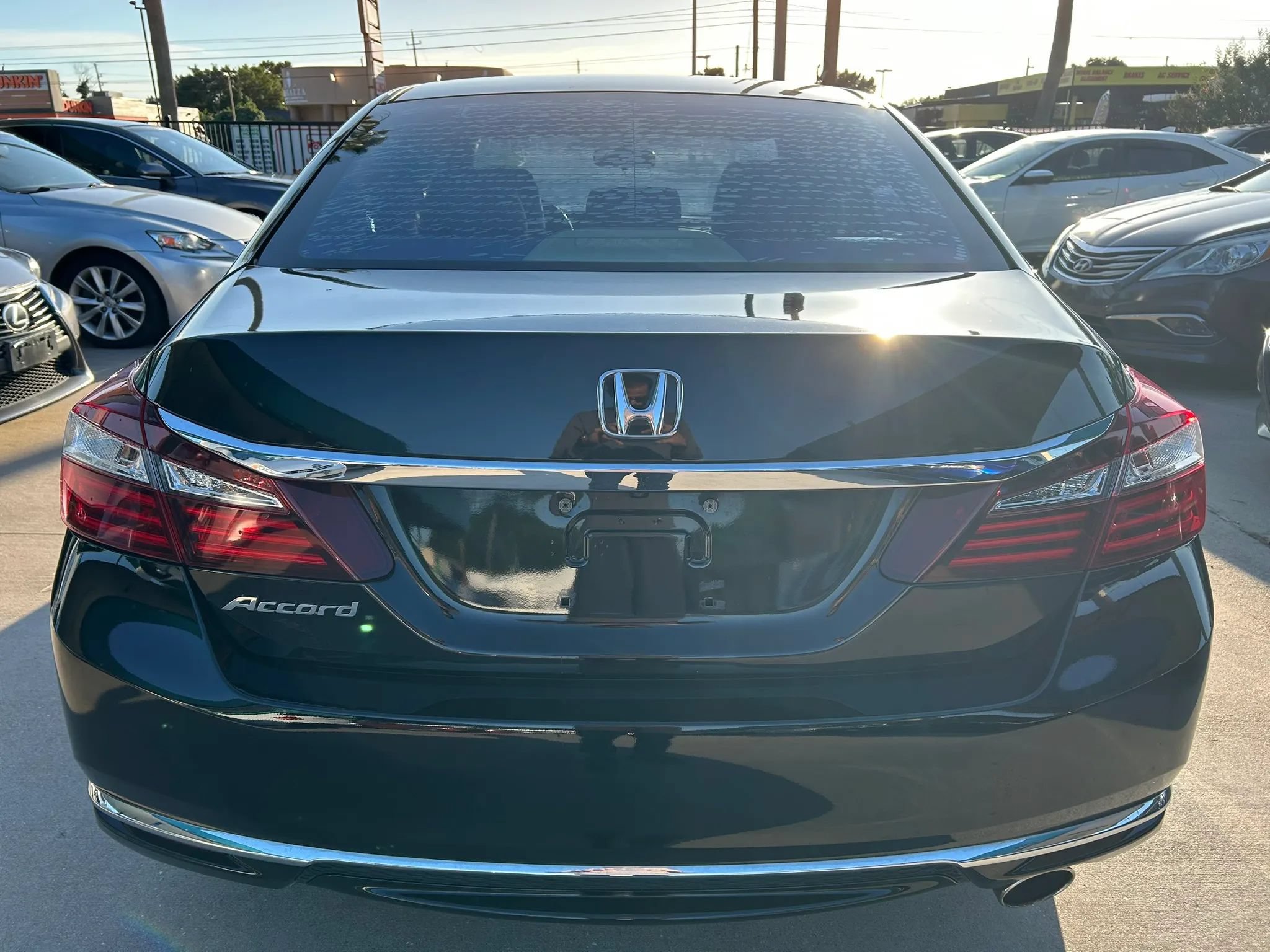 Used 2017 Honda Accord LX image 4