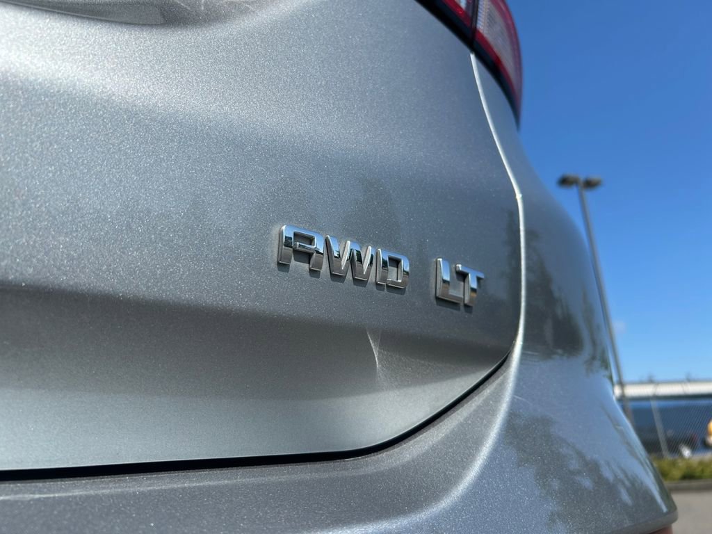 Used 2023 Chevrolet Equinox LT image 32