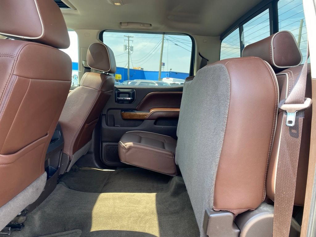 Used 2016 Chevrolet Silverado 2500 High Country w/ High Country Premium Package AWD/4WD image 18