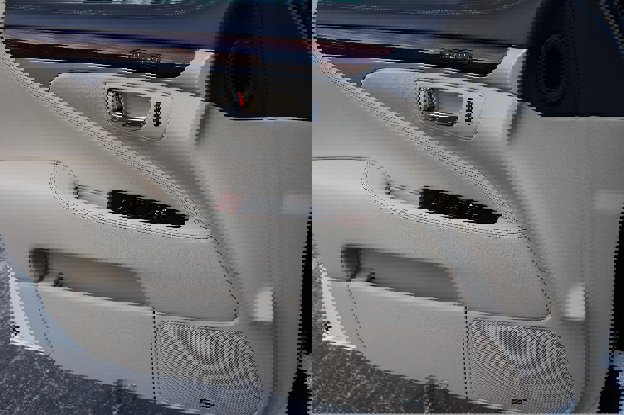 Used 2015 Lexus LS 460 image 50