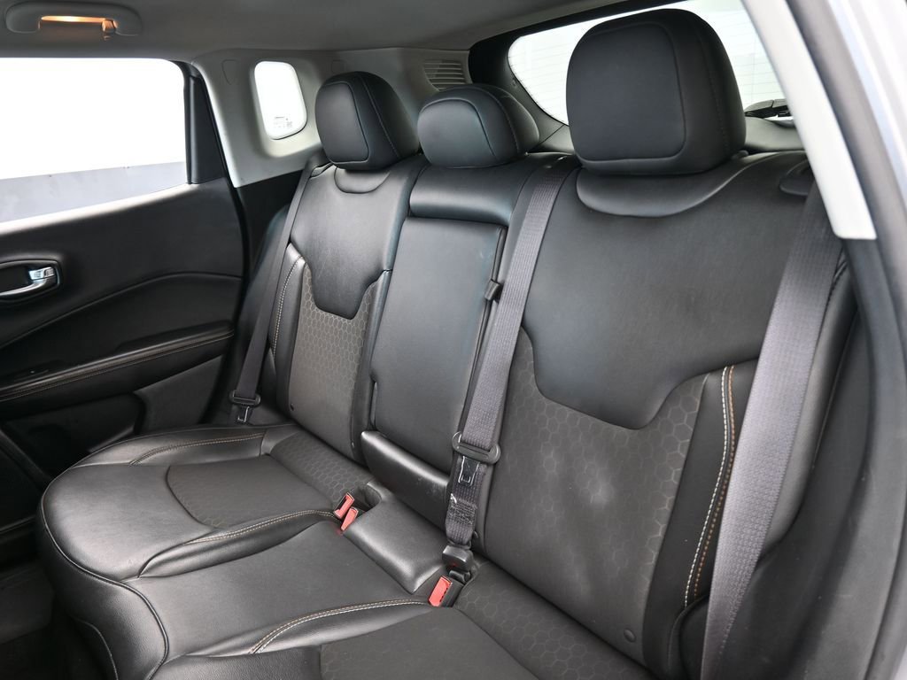 Used 2020 Jeep Compass Latitude image 28